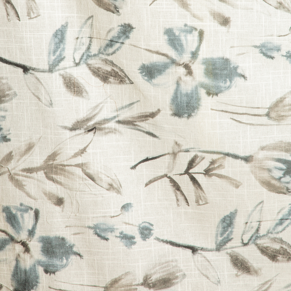 Nola 4001: Ferri: Floral Patterned Furnishing Fabric; 140cm, White 1