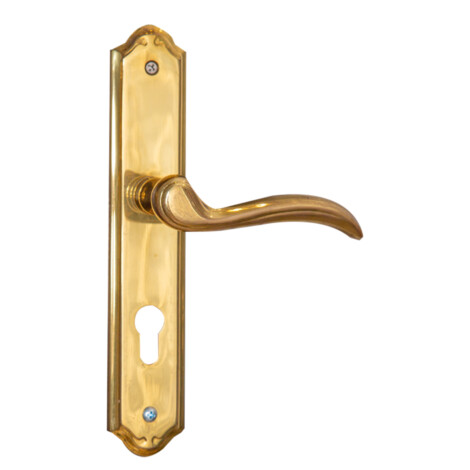 LP406 – Brass Lever Handle; 72mm CTC, Polished & Laquered 1