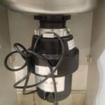 Food Waste Sink Erator/Disposer; 220-240v: 50Hz, Black